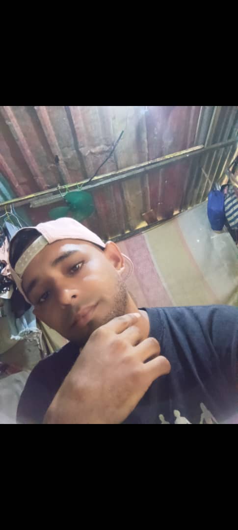 Anyerzon Larez