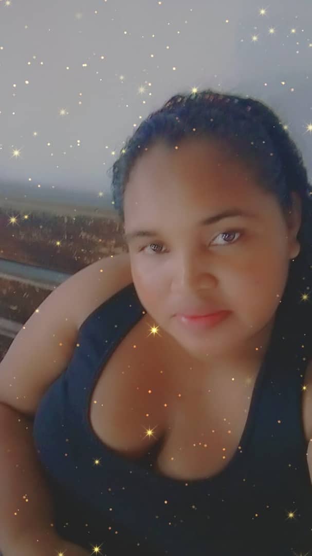Estefany Carballo