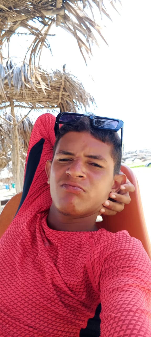 Inyels Eduardo Mora armás