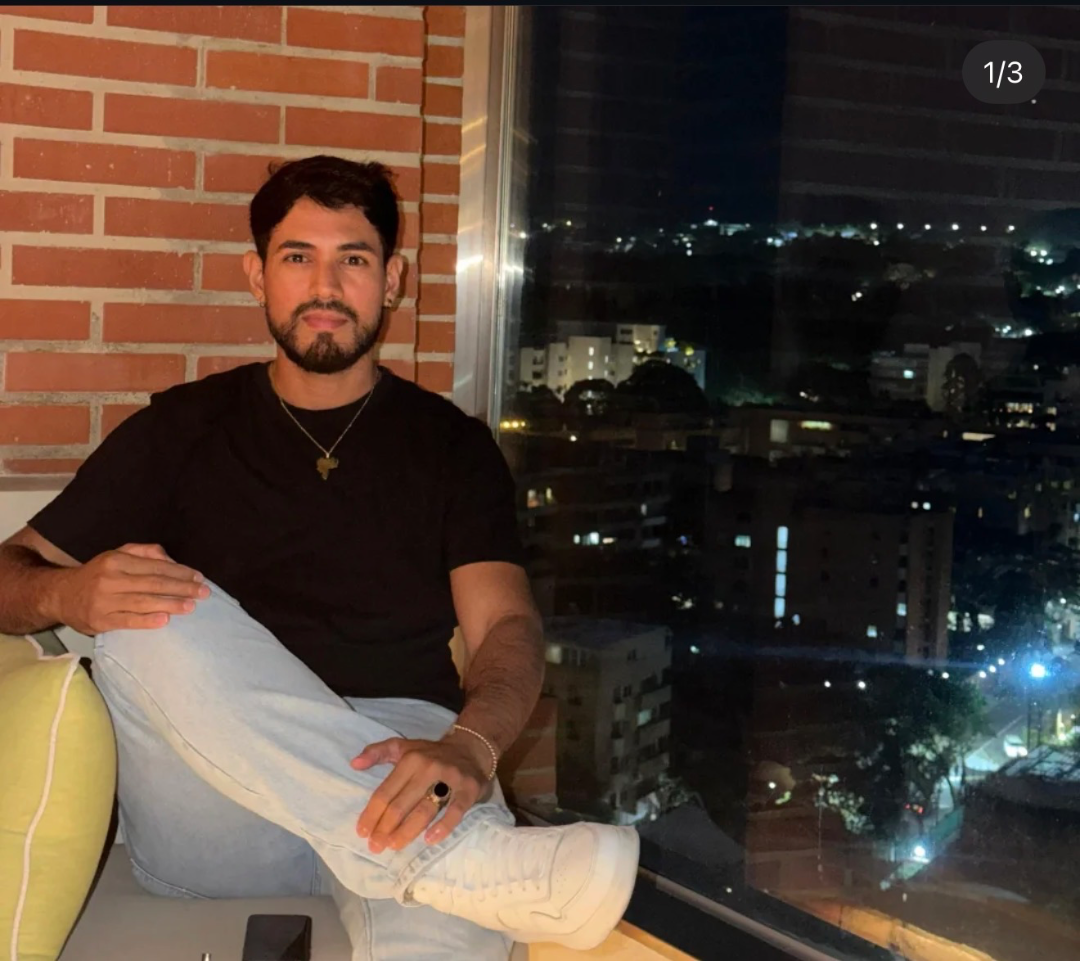 Aris Alexandro