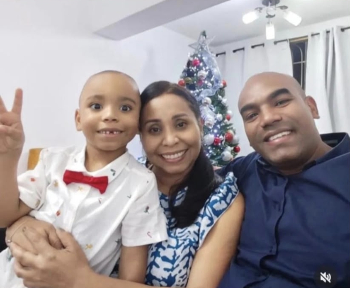 Carlos Segovia y familia