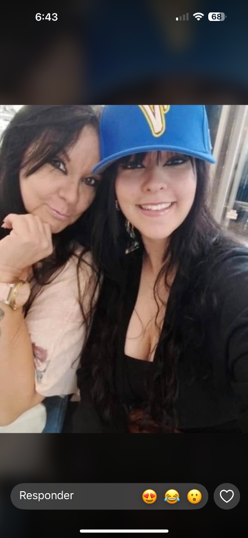 María Alejandra y Mariangel Cairos
