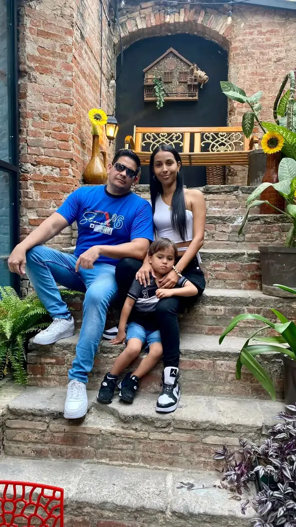 ROMAINY FARIAS su hijo Luis Lopez es autista JOSE LUIS LOPEZ ESPOSO