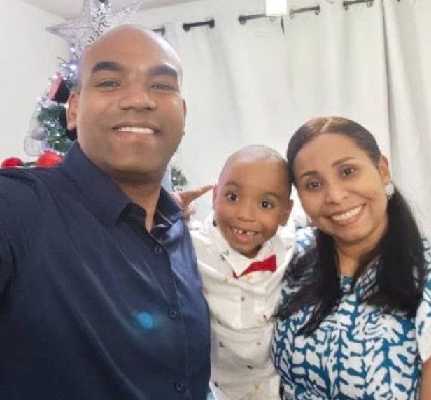 Carlos Segovia, Yasmeliaarsire Acosta y Diego Segovia