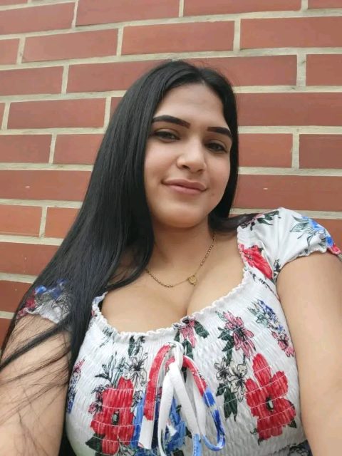 Yennis Carolina Colmenarez Alvarez