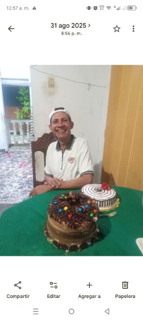 Leobardo González