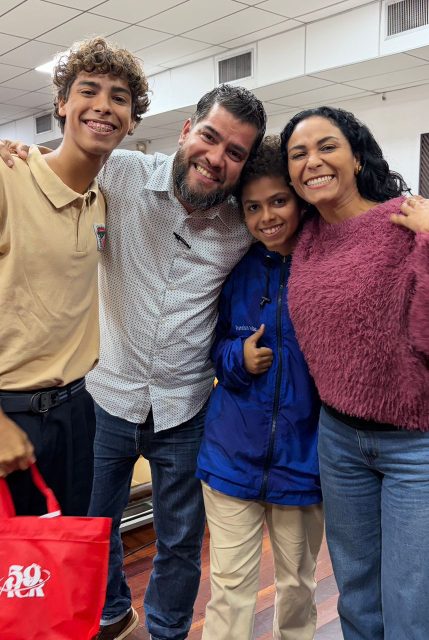 Familia Palacios nombres en descripcion