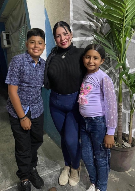 Laura Vanessa pinargote cedeño, Santiago Miguel malta pinargote, Carly Daniela Rodríguez pinargote