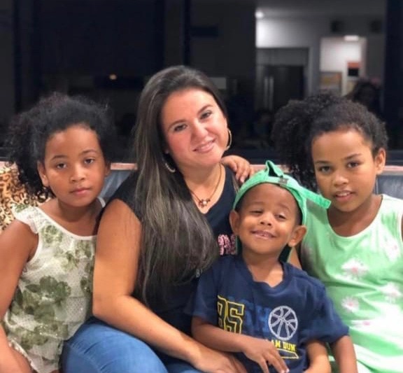 Elissa Carolina Calderon Magiorani e Hijos