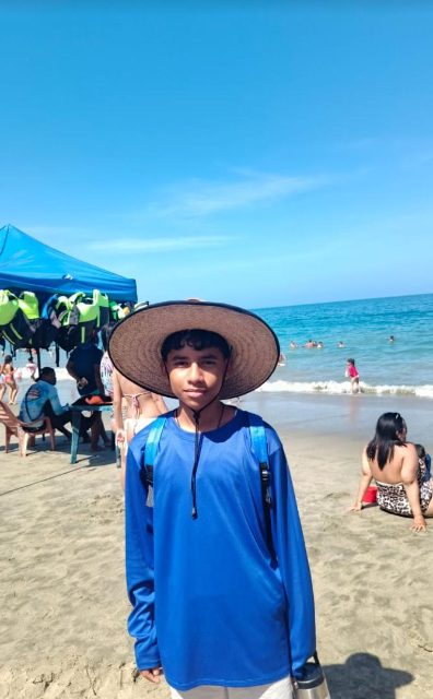 Yolfret Alexander Alvarado Acosta