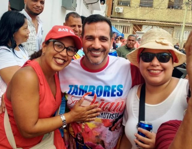Nahomy Suárez Centeno y Joselyn Hidalgo Centeno