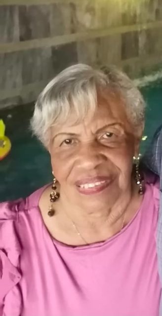 Lourdes Nadales de Rodríguez