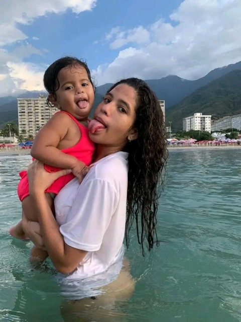 Karla Alejandra Perdomo López Y Mía Antonella Perdomo