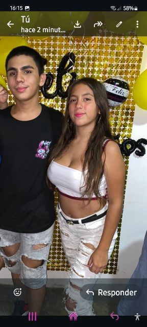 Hermanos. Gabriela campos Lizardo y sandy Campos Lizardo