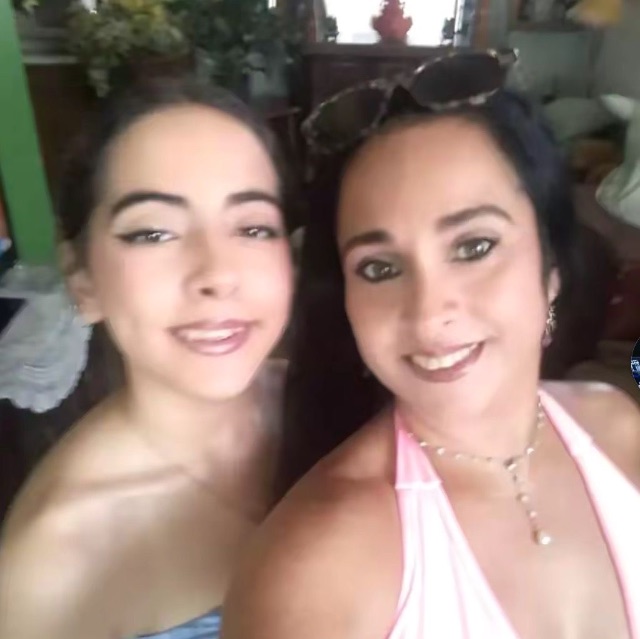 Sayuris y Gladys martinez