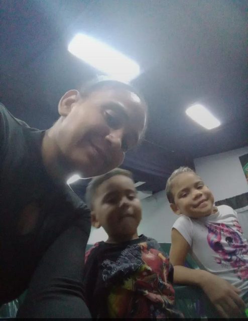 Fabiola avilan y 3 hijos