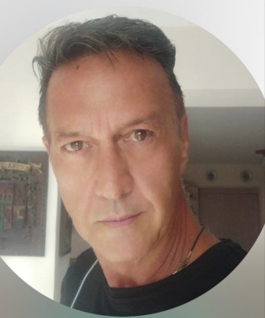Mikel Avecia