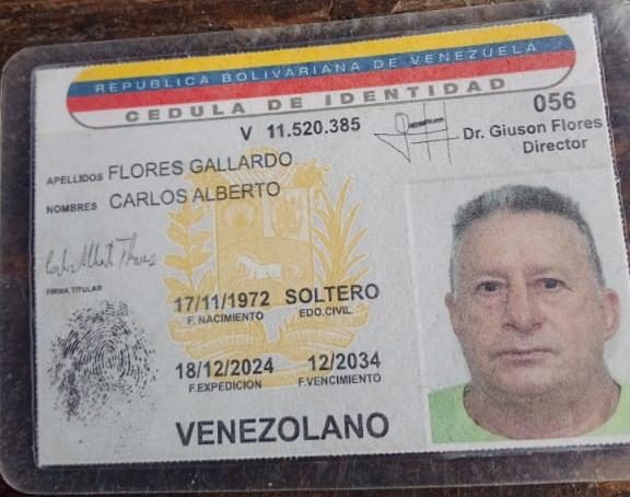 Carlos Flores