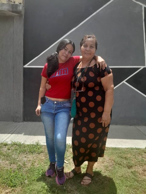 Rosalba Beramendiz y Jeliana Abril Rodriguez