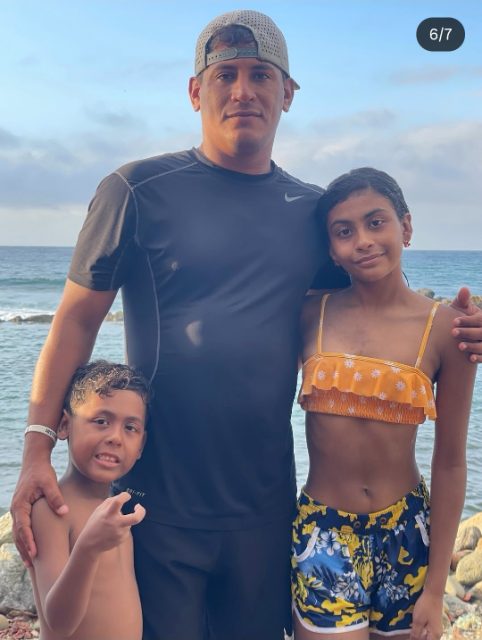 Jhonn Toro y sus hijos (ashley, jhoel y jhonn)