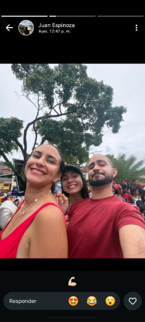 Juan Espinoza, Cely y Shakira