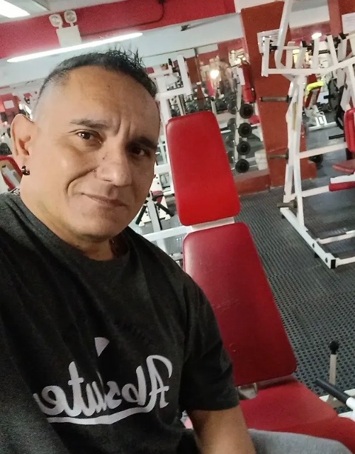 Ronny González