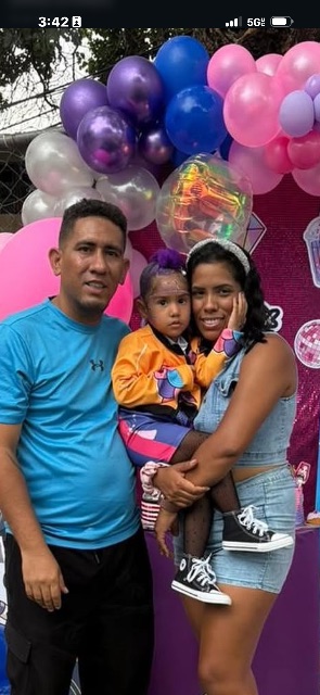 Jennifer Cueto y familia