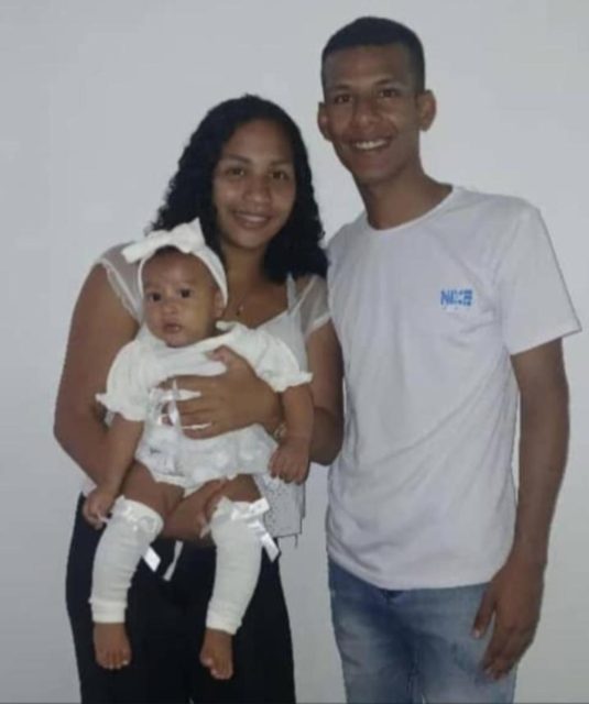 Yorbis dias y su esposa he hija