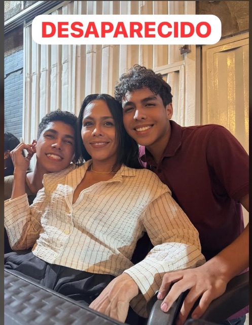 Aarón armas y Hermy